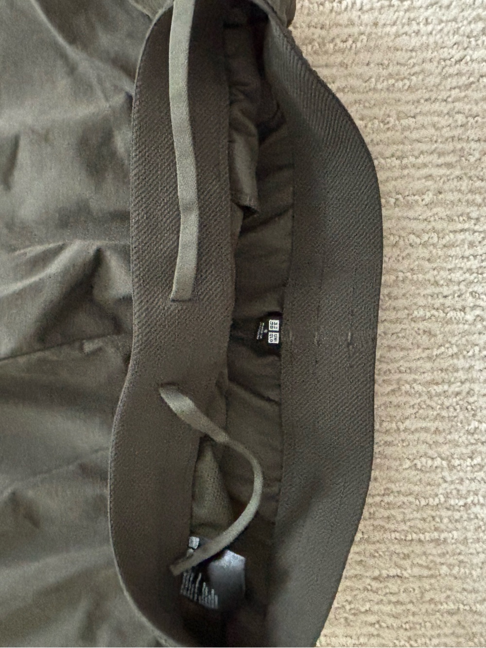 Uniqlo Men’s Shorts - Picture 7 of 7
